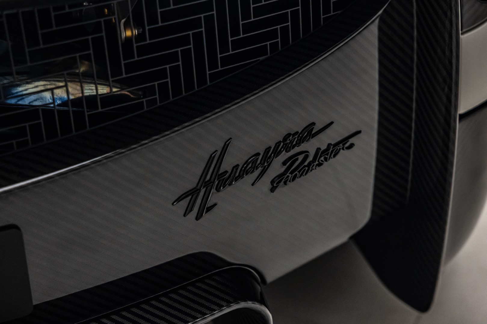 2018 PAGANI HUAYRA ROADSTER | 1 of 100 | UNIQUE PEARL WHITE COLOR